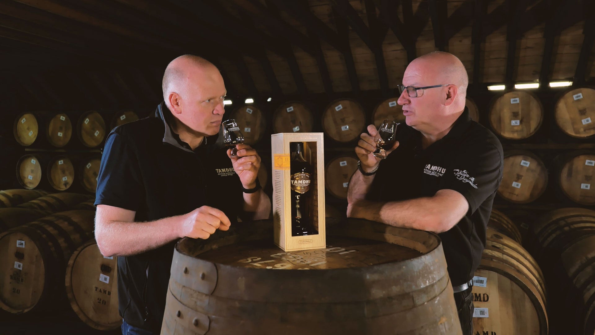 Load video: Cigar Malt 2 Tasting Video